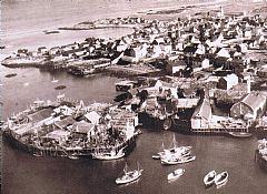 The fishing village of Andenes on the north end of Andøya in Nordland county, early post-war.  Photo: Fjellanger Widerøe AS. 