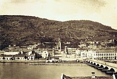 Caption 2: Drammen ca. 1900, with Bragernes square in the centre of the picture. Photo: Drammens Museum.